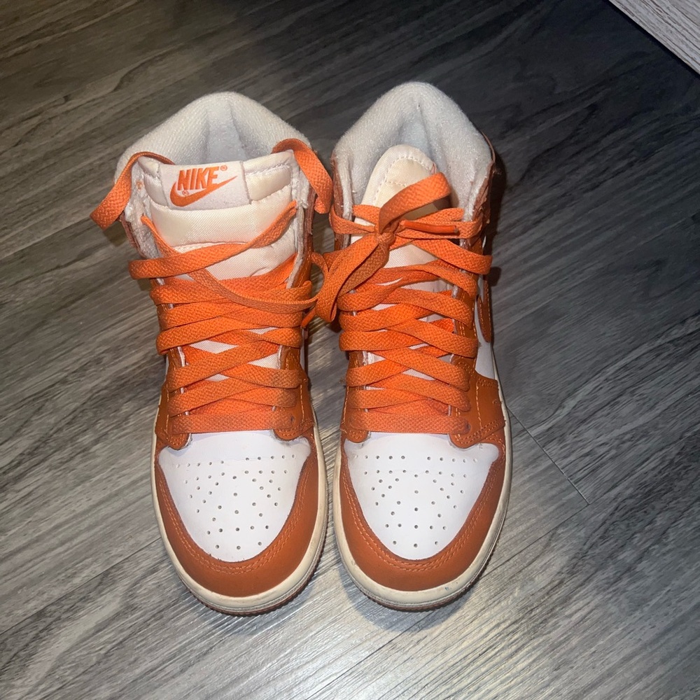 Jordan 1 Retro High OG Starfish